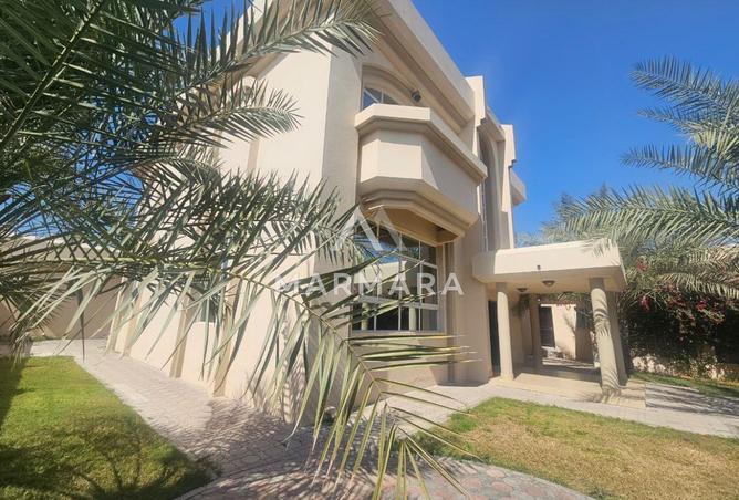 Renovated Independent villa | Garden | Top Locatio