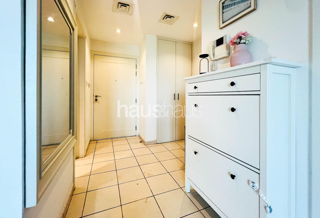 Fully Furnished & Upgraded | Bright & Spacious photo 6
