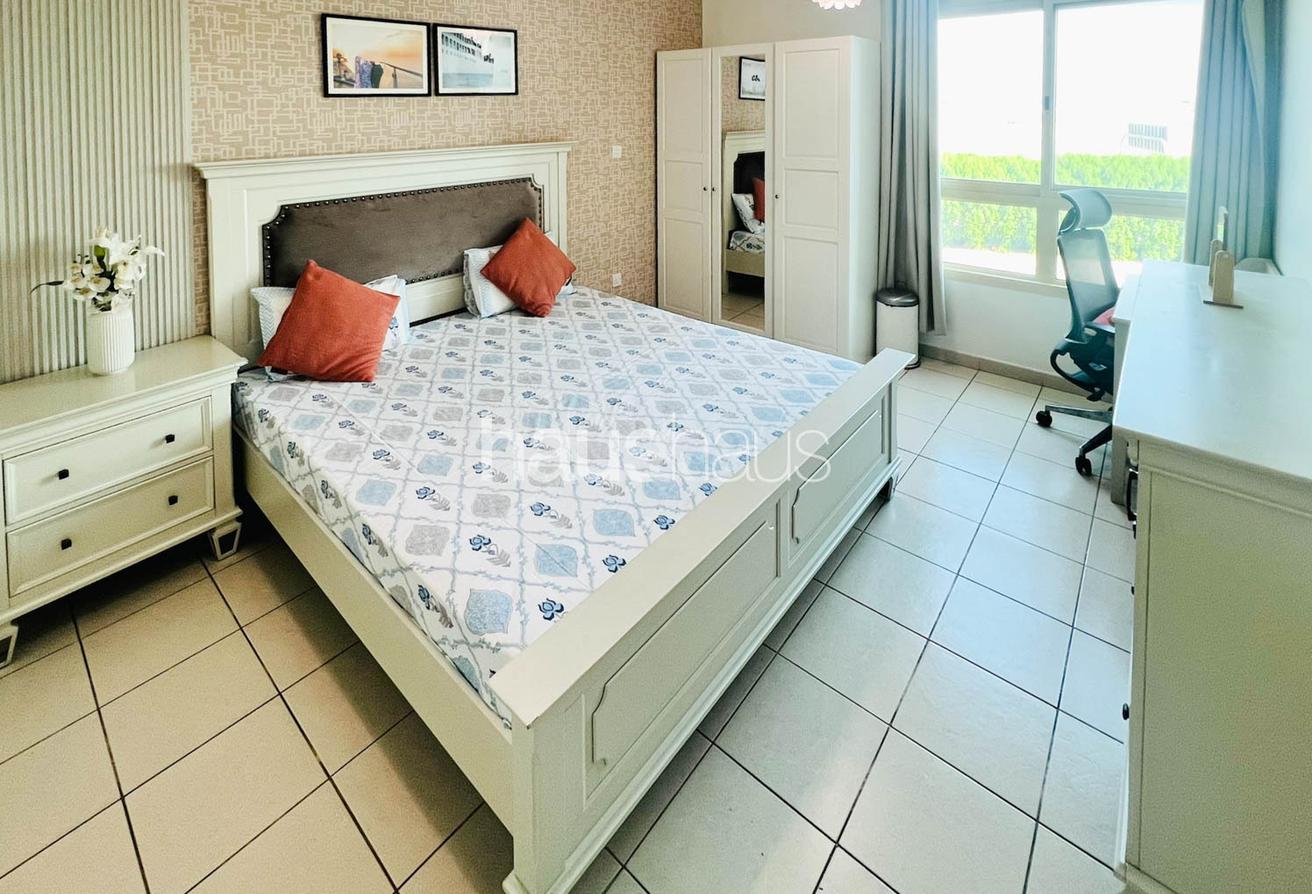 Fully Furnished & Upgraded | Bright & Spacious photo 9
