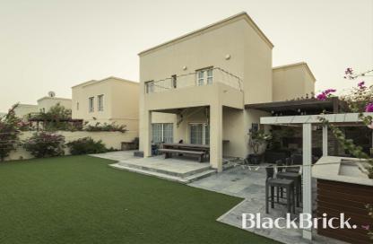 Villa - 3 Bedrooms - 4 Bathrooms for sale in Deema 4 - Deema - The Lakes - Dubai