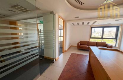 Retail - Studio for rent in Ibn Sina Building - Dubai Healthcare City - Bur Dubai - Dubai