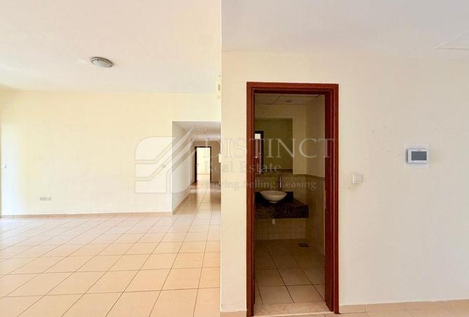 126584557 - Property Image 2