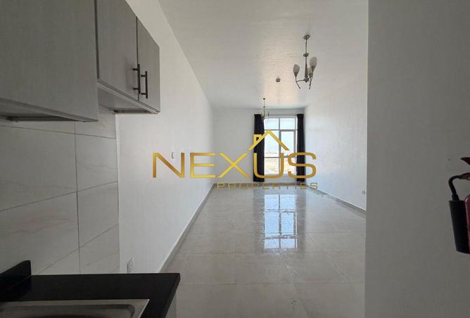 135647608 - Property Image 2