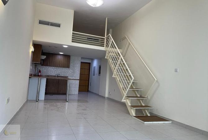 93994261 - Property Main Image