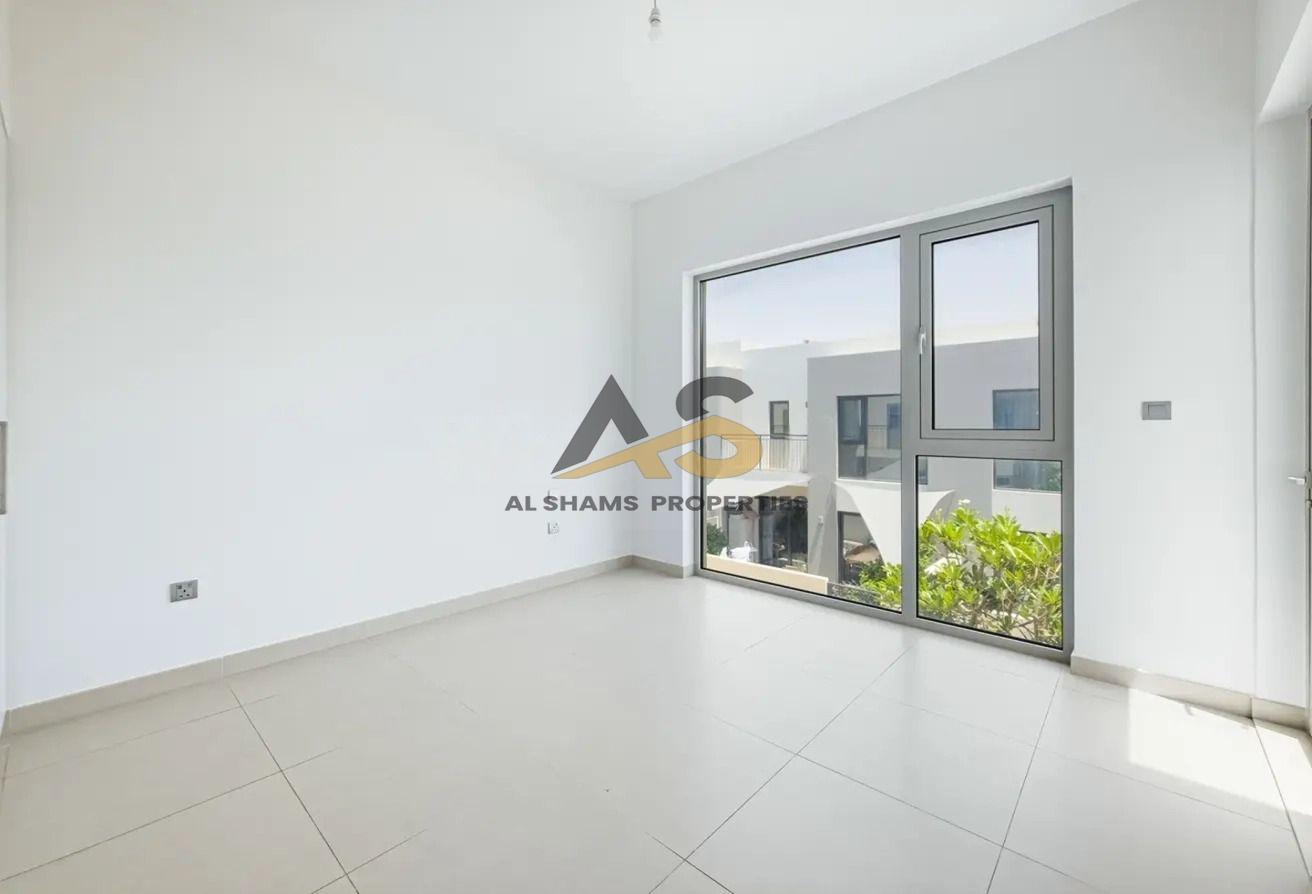 3 BR Townhouse with Landmark Views in Ranches 2