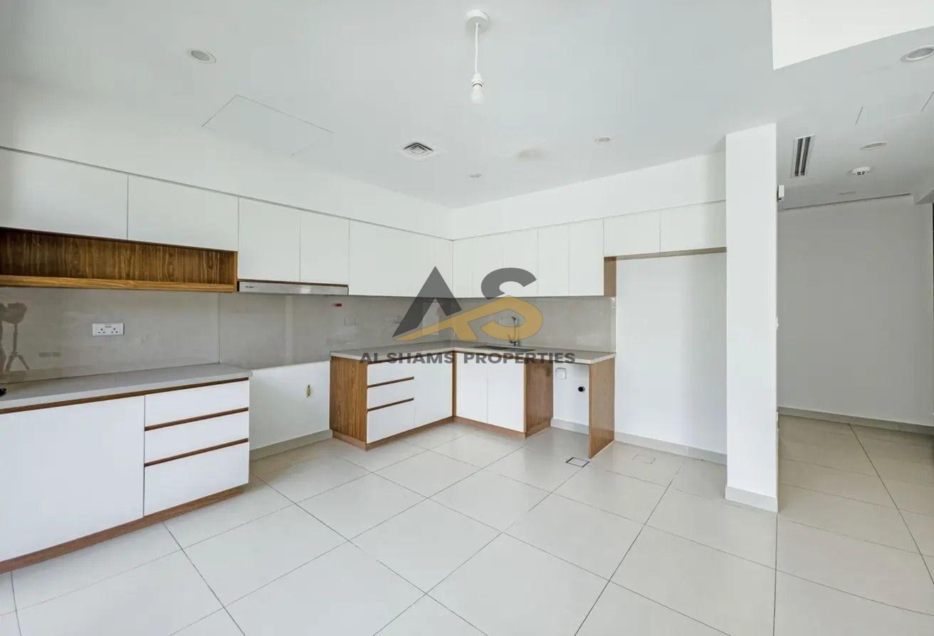 3 BR Townhouse with Landmark Views in Ranches 2 photo 3