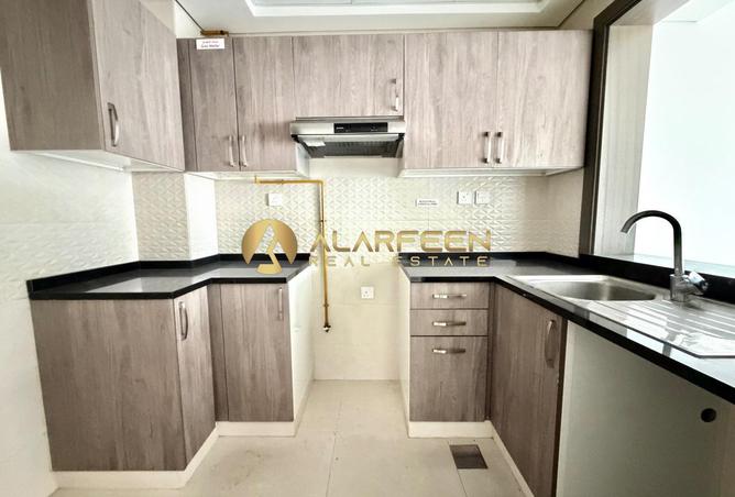 1BHK | Near Circle Mall | Flexible Cheques photo 3