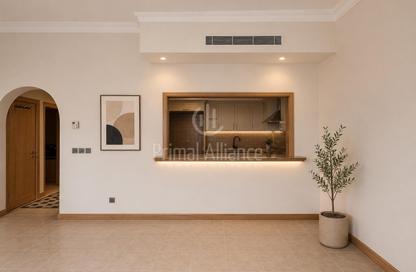 Apartment - 2 Bedrooms - 3 Bathrooms for rent in Al Msalli - Shoreline Apartments - Palm Jumeirah - Dubai