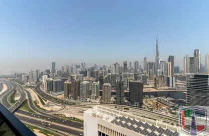 شقة - غرفة نوم - 2 حمامات للايجار في برج النبلاء - الخليج التجاري - دبي