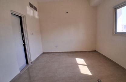 Apartment - Studio - 1 for rent in Fire Station Road - Muwaileh - Sharjah Apartment - Studio - 1 for rent in Fire Station Road - Muwaileh - Sharjah