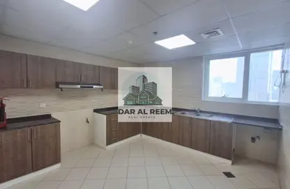 Apartment - 2 Bedrooms - 3 Bathrooms for rent in New Al Taawun Road - Al Taawun - Sharjah