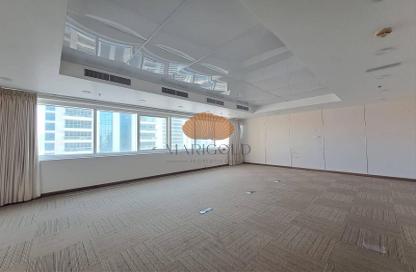 Office Space - Studio - 2 Bathrooms for rent in One Lake Plaza - JLT Cluster T - Jumeirah Lake Towers - Dubai Office Space - Studio - 2 Bathrooms for rent in One Lake Plaza - JLT Cluster T - Jumeirah Lake Towers - Dubai