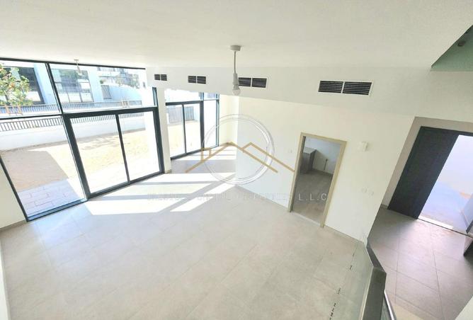 113727395 - Property Main Image