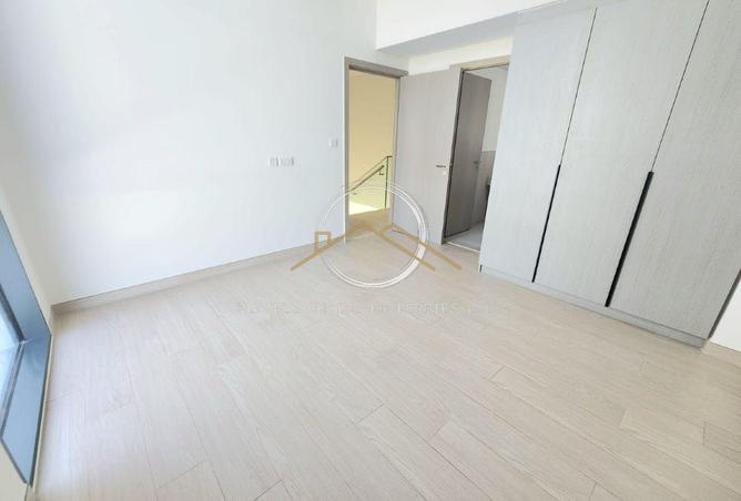 113727395 - Property Image 3