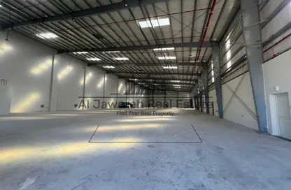 مستودع - استوديو - 1 حمام للايجار في أم درع - أم القيوين