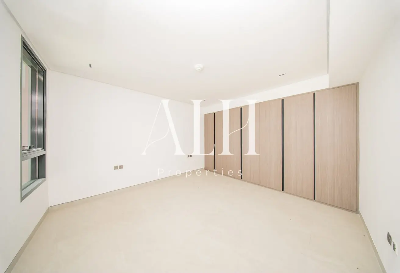 122911455 - Property Main Image