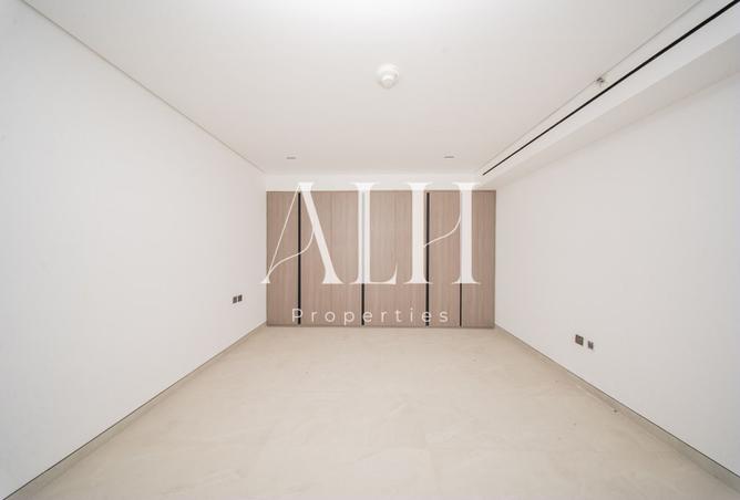 122911455 - Property Image 2