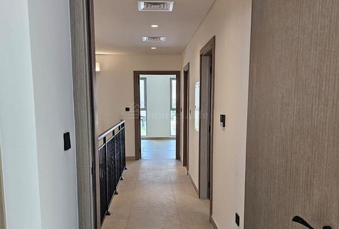 127008669 - Property Image 3