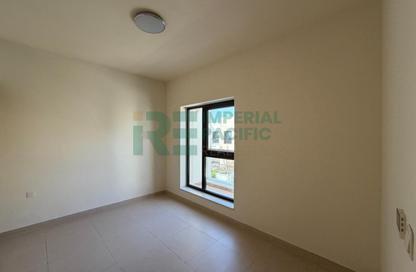 Apartment - 3 Bedrooms - 3 Bathrooms for rent in Souk Al Warsan Townhouses A - Souk Al Warsan - International City - Dubai