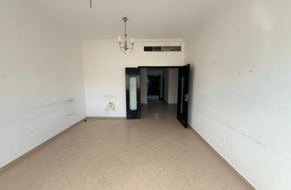 Apartment - 2 Bedrooms - 2 Bathrooms for rent in Al Taawun Street - Al Taawun - Sharjah