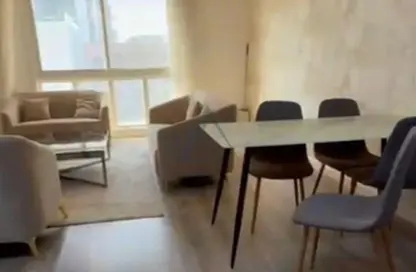 شقة - غرفة نوم - 2 حمامات للايجار في الخزامى 1 - حدائق الإمارات 1 - قرية جميرا الدائرية - دبي