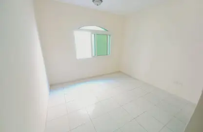 Apartment - 1 Bathroom for rent in Muwaileh 3 Building - Muwaileh - Sharjah