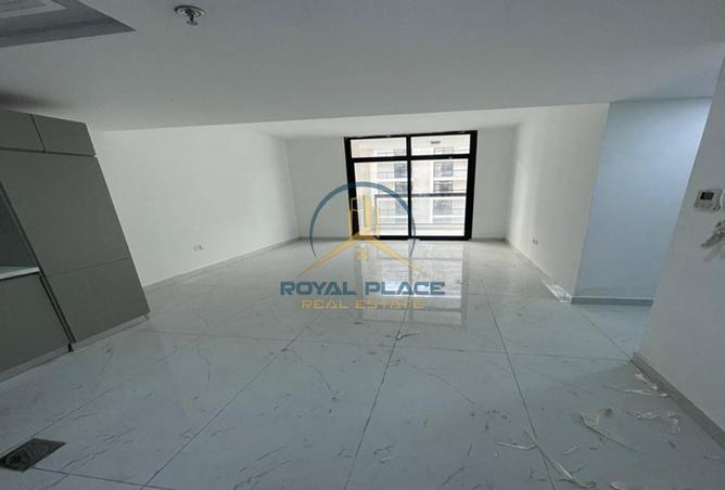 70292242 - صورة العقار 2