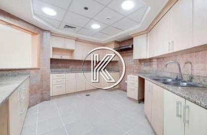 Apartment - 2 Bedrooms - 3 Bathrooms for rent in Al Haseer - Shoreline Apartments - Palm Jumeirah - Dubai