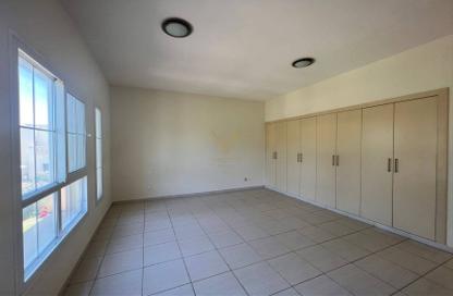 Villa - 3 - 4 for rent in Springs 2 - The Springs - Dubai Villa - 3 - 4 for rent in Springs 2 - The Springs - Dubai
