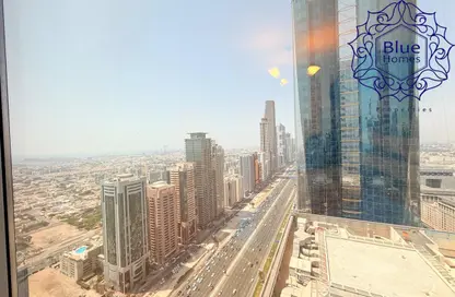 Apartment - 3 Bedrooms - 3 Bathrooms for rent in 21st Century Tower - Sheikh Zayed Road - Dubai
