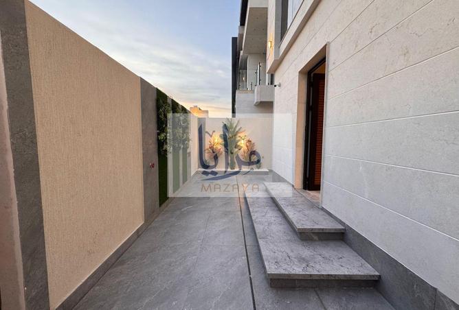 2PKWTug05XE - Property Image 3