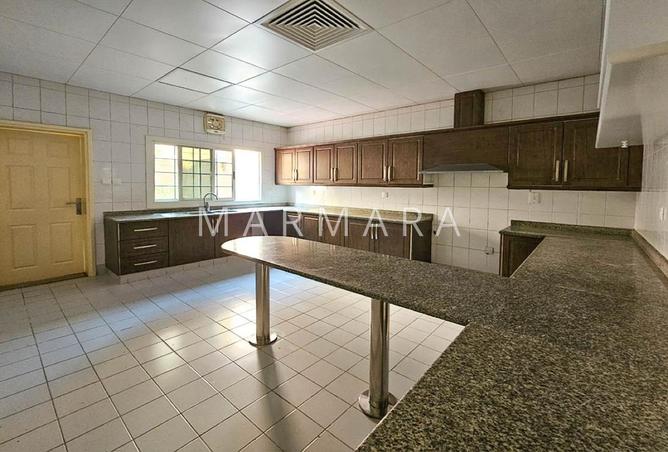 79862740 - Property Image 3