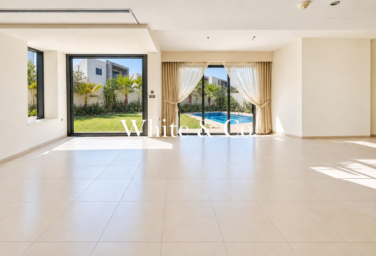 PRIVATE POOL | EXTENDED | UPGRADED UNIT photo 4