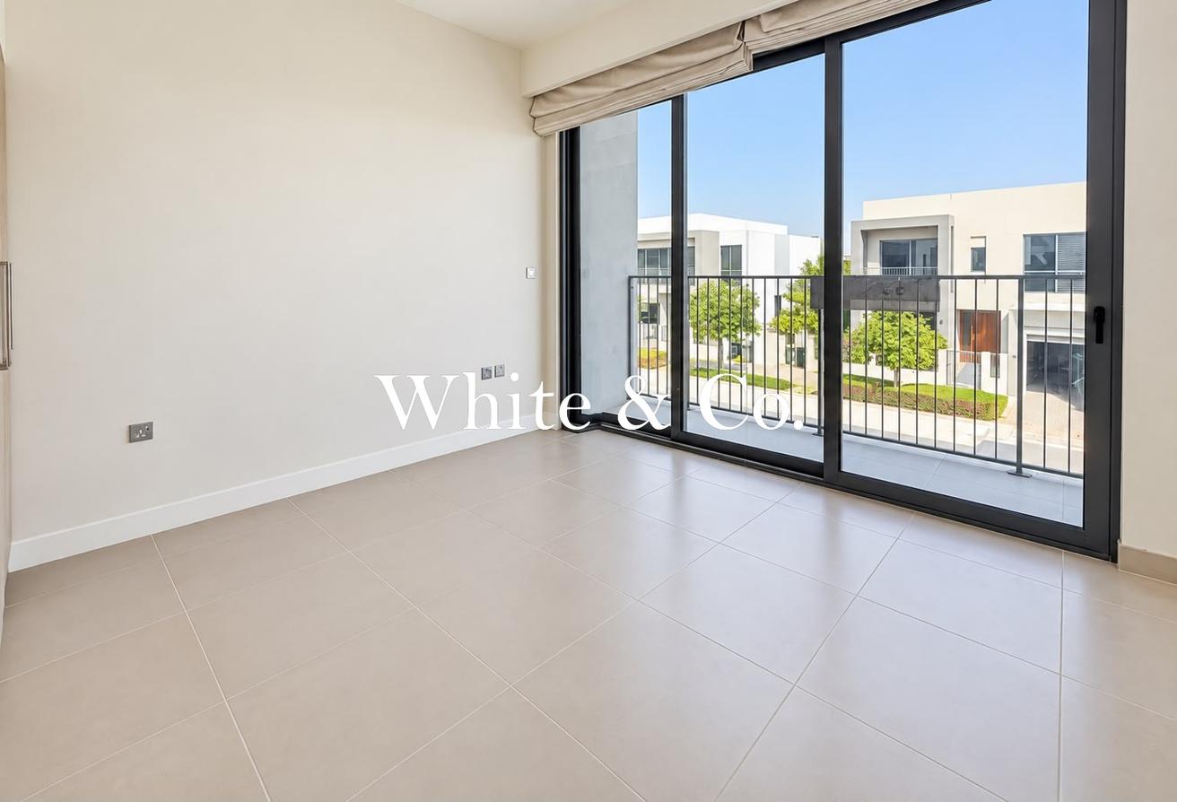 PRIVATE POOL | EXTENDED | UPGRADED UNIT photo 9