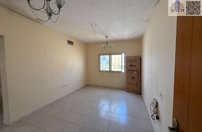 Apartment - 1 Bedroom - 2 Bathrooms for rent in Al Butina B - Al Butina - Sharjah Apartment - 1 Bedroom - 2 Bathrooms for rent in Al Butina B - Al Butina - Sharjah