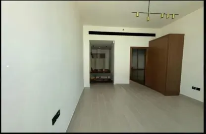 شقة - 1 حمام للايجار في بن غاطي توليب - منطقة 11 - قرية جميرا الدائرية - دبي