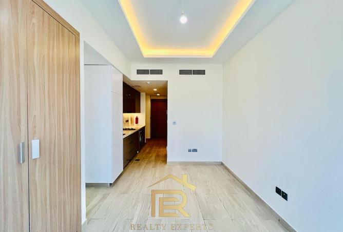 71106484 - Property Image 2