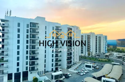 Apartment - 1 Bedroom - 1 Bathroom for rent in Waters Edge - Yas Island - Abu Dhabi