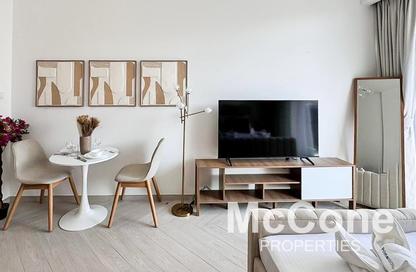Apartment - Studio - 1 Bathroom for rent in Oxford 212 - District 10 - Jumeirah Village Circle - Dubai