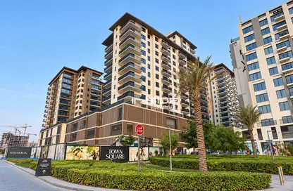 Apartment - 3 Bedrooms - 4 Bathrooms for sale in FIA - Town Square - Dubai