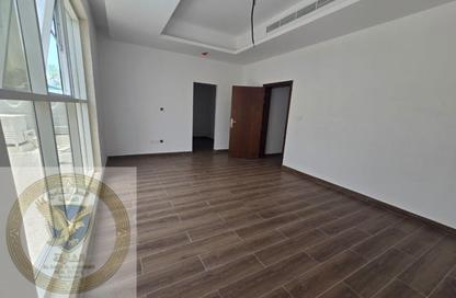 Villa - 5 Bedrooms - 7 Bathrooms for rent in Al Jazzat - Al Riqqa - Sharjah