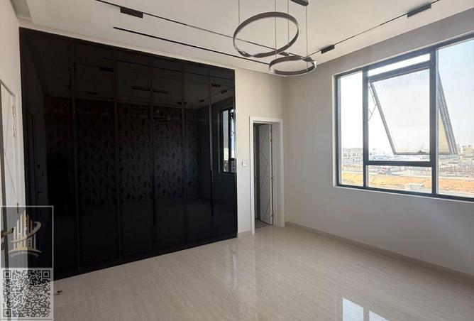 61698806 - Property Image 3