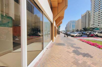Show Room - Studio - 2 Bathrooms for rent in Al Najda Street - Abu Dhabi