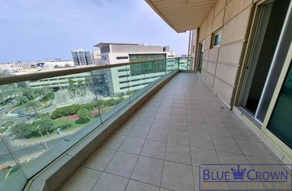 Apartment - 3 Bedrooms - 5 Bathrooms for rent in Gulf Residence - Oud Metha - Bur Dubai - Dubai