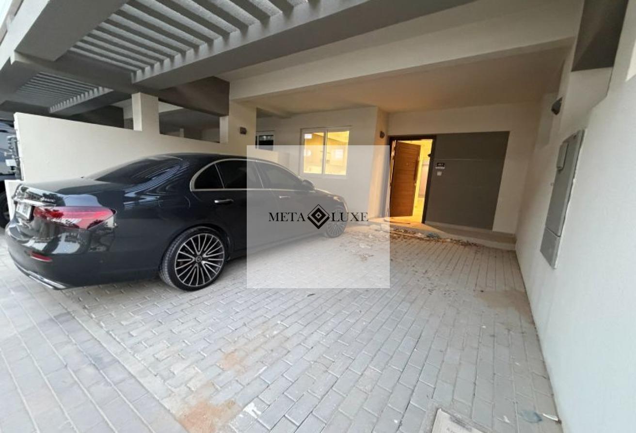 Vacant, Close Kitchen, Spacious 3 BHK photo 21