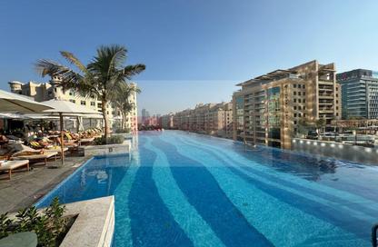 Apartment - Studio - 1 Bathroom for rent in The Palm Tower - Palm Jumeirah - Dubai