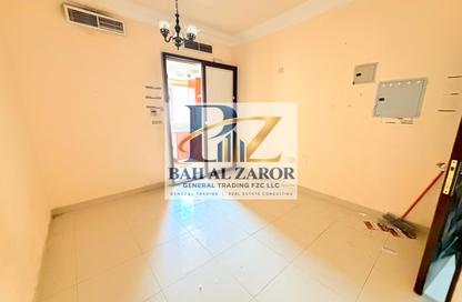 Apartment - Studio - 1 for rent in Fire Station Road - Muwaileh - Sharjah