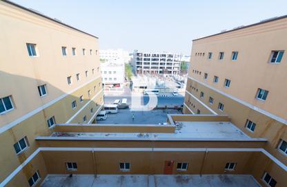 Labor Camp - Studio for rent in Al Muhaisnah - Dubai