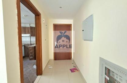 Apartment - 1 Bedroom - 2 Bathrooms for rent in Muwailih Building - Muwaileh - Sharjah