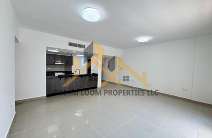 Apartment - 2 Bedrooms - 3 Bathrooms for rent in Tower 3 - Al Reef Downtown - Al Reef - Abu Dhabi